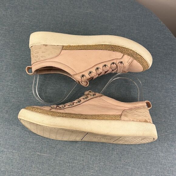 Vionic Winny Pink Leather Low Top Sneakers Size 6.5 - Picture 6 of 8